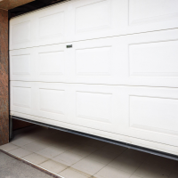 Votre porte de garage ne se ferme plus? Voici un guide de dépannage pour vous aider image Garage Door Won't Close_thumbnail Votre porte de garage ne se ferme plus? Voici un guide de dépannage pour vous aider